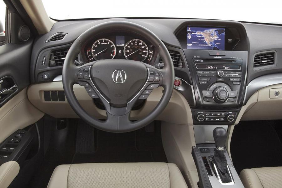 Торпедо Acura ILX 2.4L (DE) 2012 года  (фото 8 из 34)